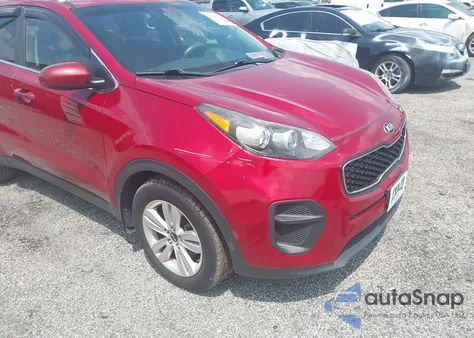 2018 Kia Sportage Lx z USA, uszkodzony, nr VIN KNDPM3AC5J7373346